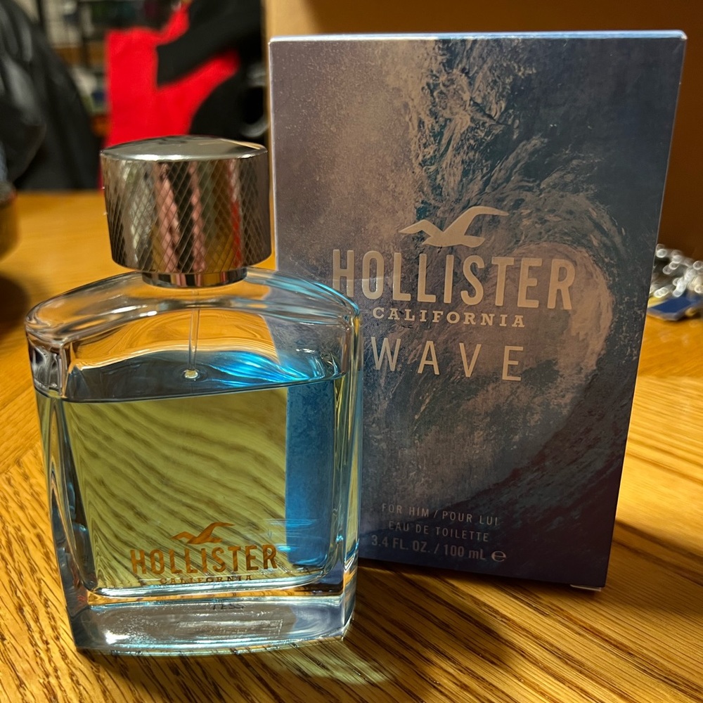 HOLLISTER Wave Cologne Eau De Toilette Spray 3.4 Oz (approx 75% left)